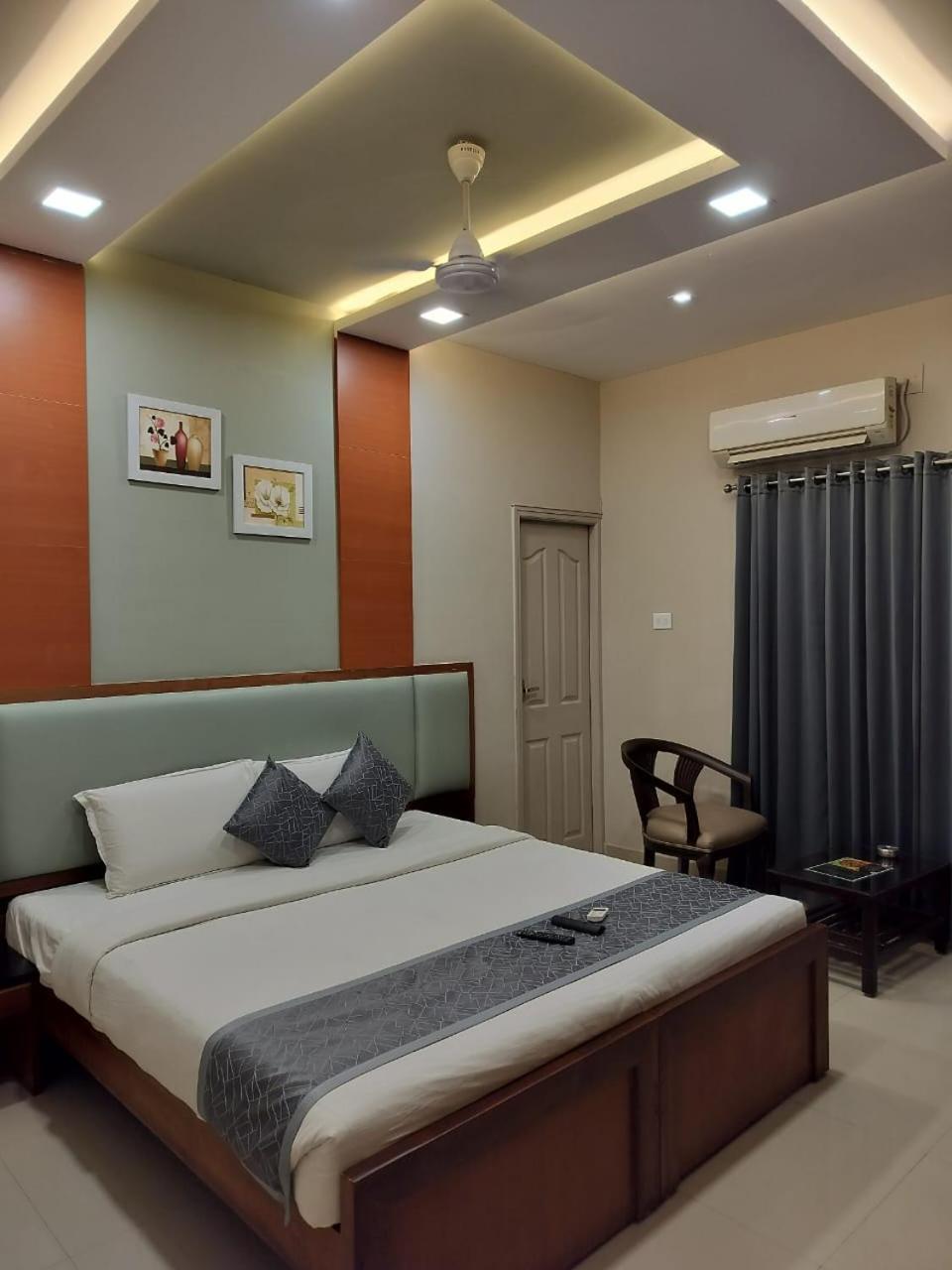 Hotel Pearl International Chennai Eksteriør bilde